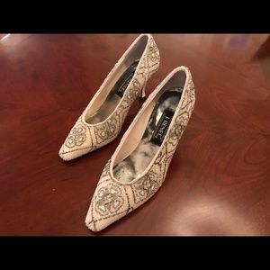 J. Renee White/Silver Beaded Dress Shoes. Size 7.5